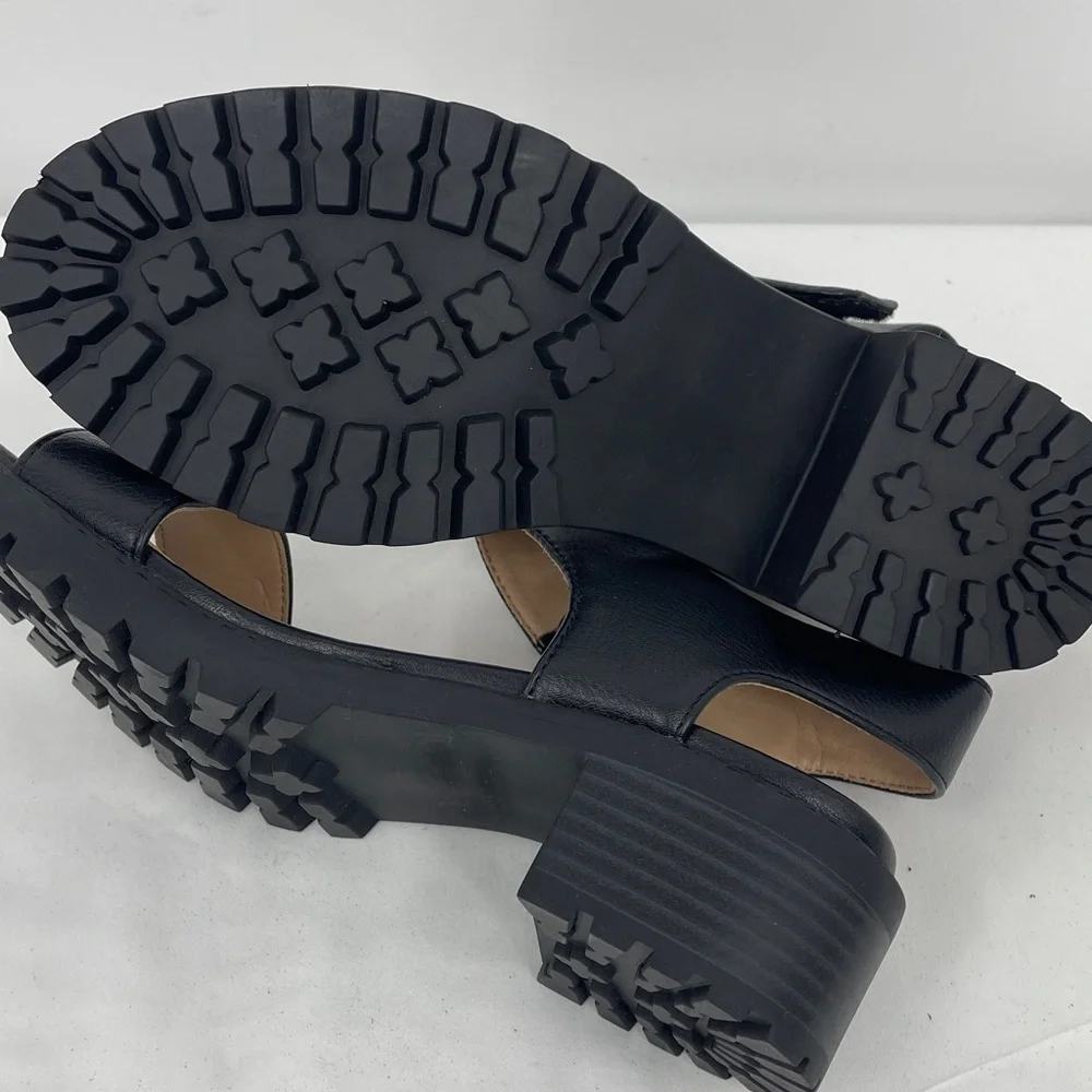 SONOMA SIZE 6M Elegant Black Women's Sandals